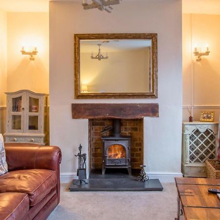 Charming 2 Bed House In Tewkesbury Centre Villa Kültér fotó