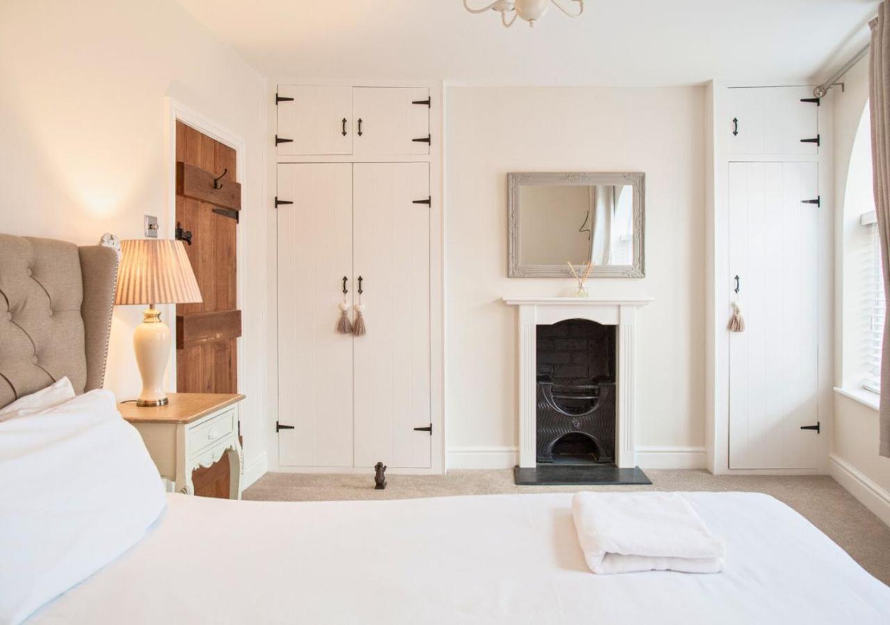 Charming 2 Bed House In Tewkesbury Centre Villa Kültér fotó