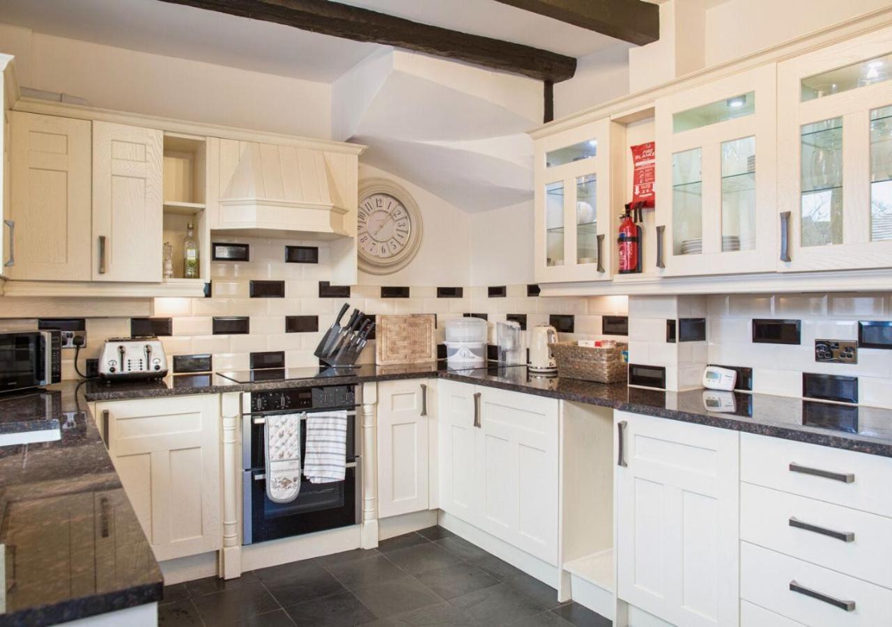 Charming 2 Bed House In Tewkesbury Centre Villa Kültér fotó